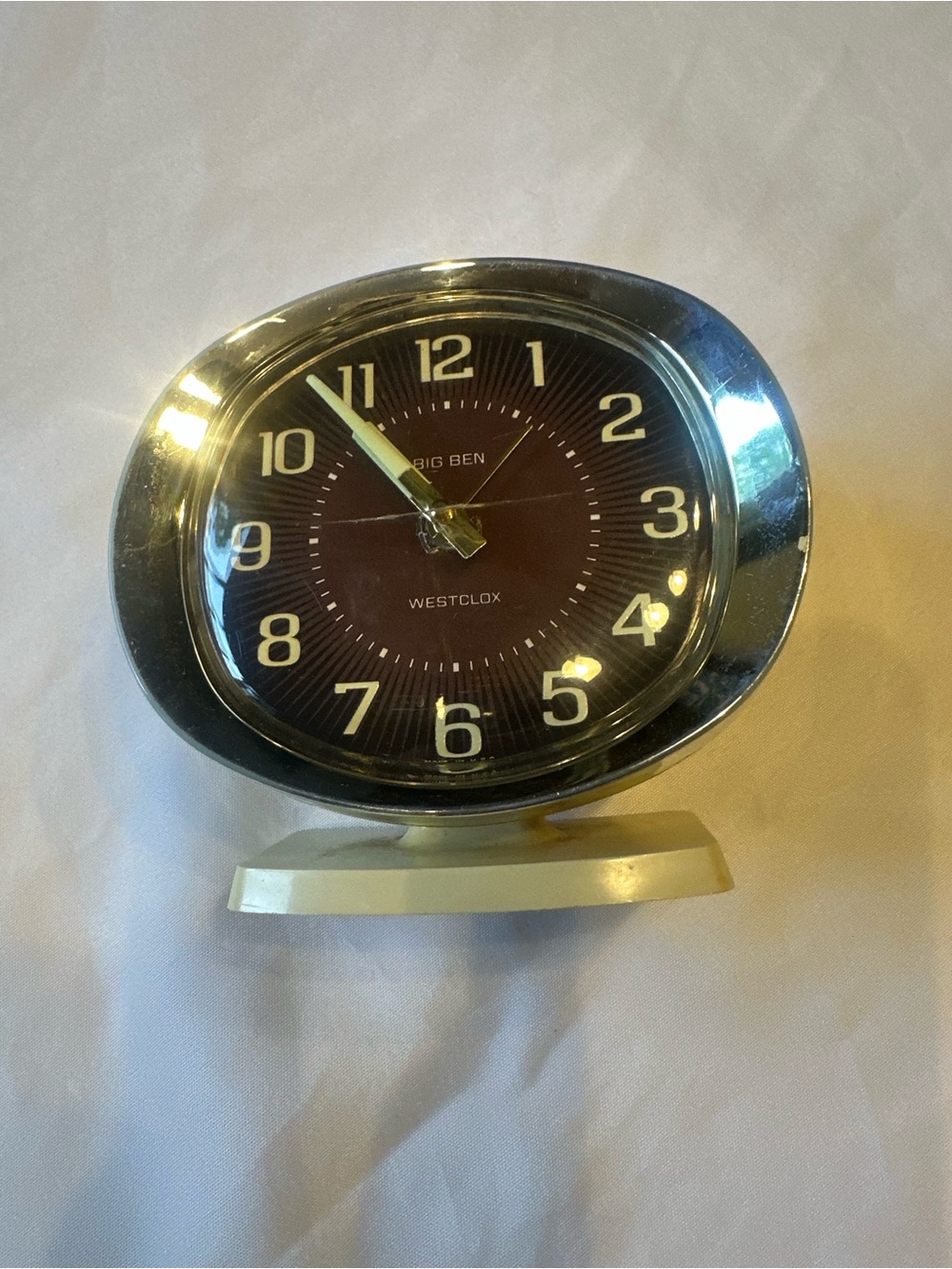 Big Ben  Westclox Vintage-Style Brown and Silver Table Clock **DOES NOT WORK **
